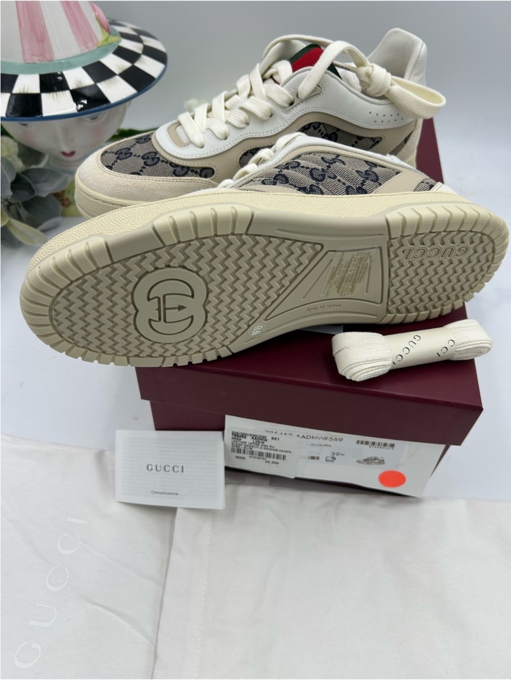 Women’s Gucci cream/beige GG canvas, low top sneakers with red/green web 39.5 - Picture 8 of 11